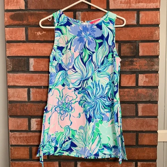 Lilly Pulitzer top - Picture 3 of 10